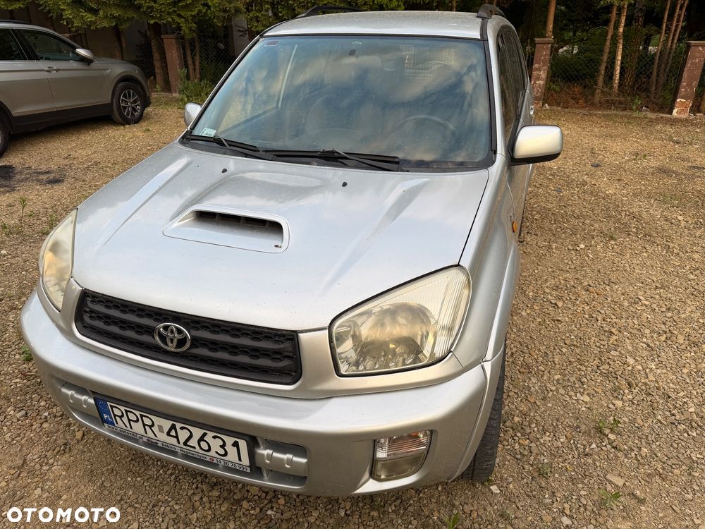 Toyota RAV4 D-4D 4x4 - 10
