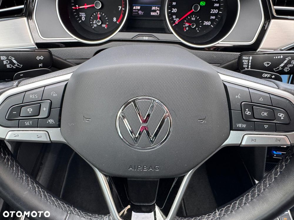 Volkswagen Passat Variant 1.5 TSI EVO Elegance DSG - 18