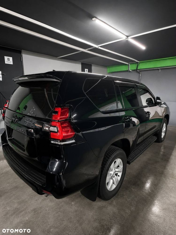 Toyota Land Cruiser - 5