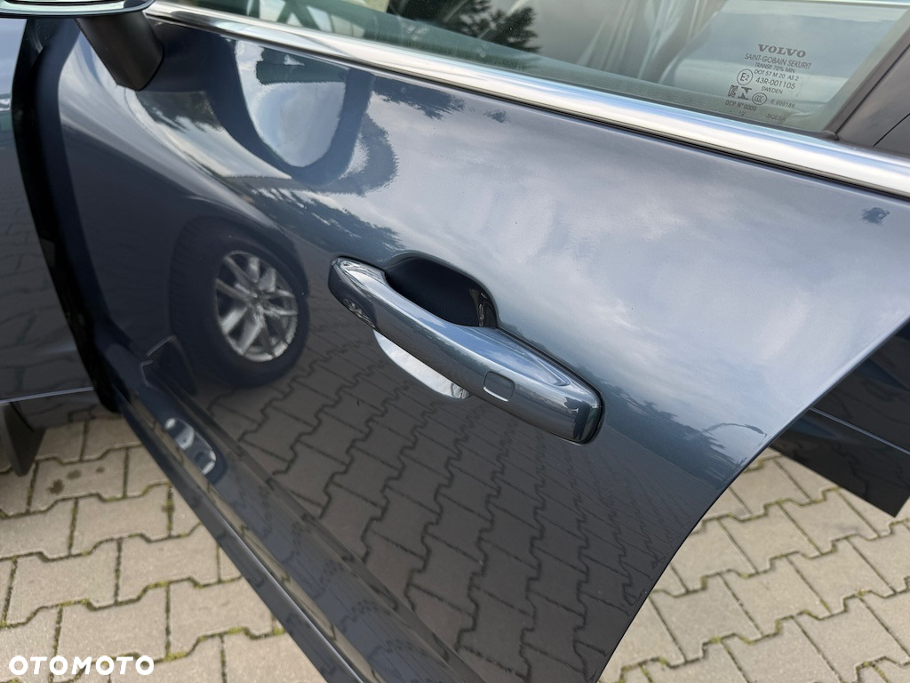 Volvo XC 60 D4 Geartronic Momentum Pro - 18