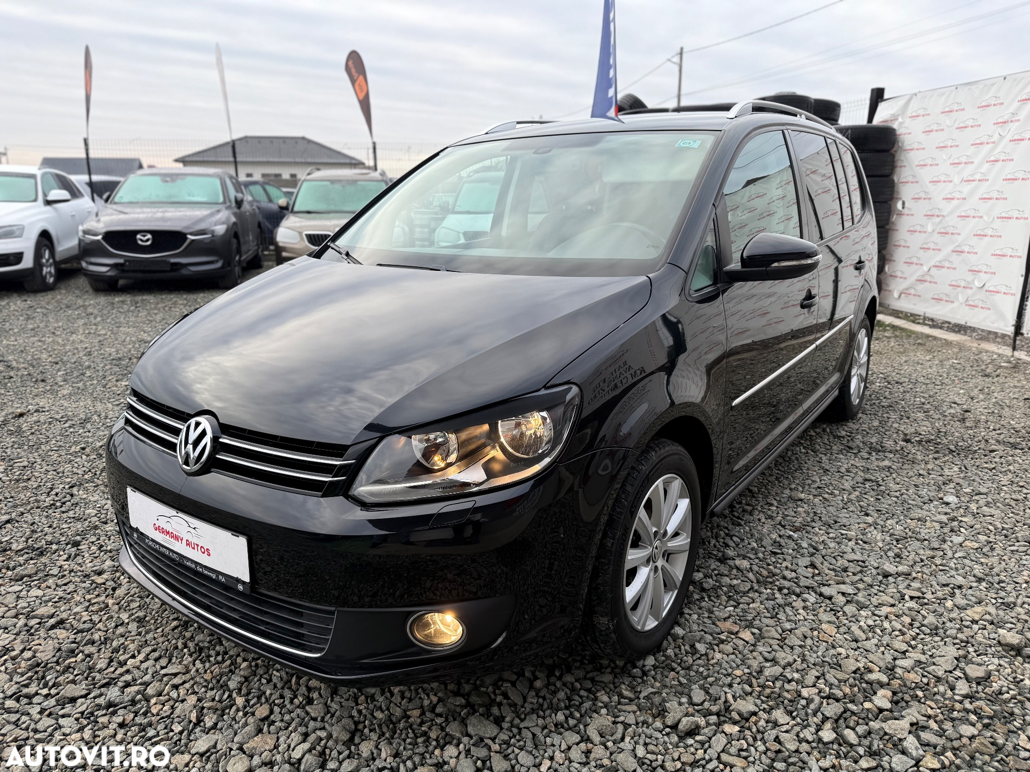 Volkswagen Touran 1.6 TDI DSG Highline - 14