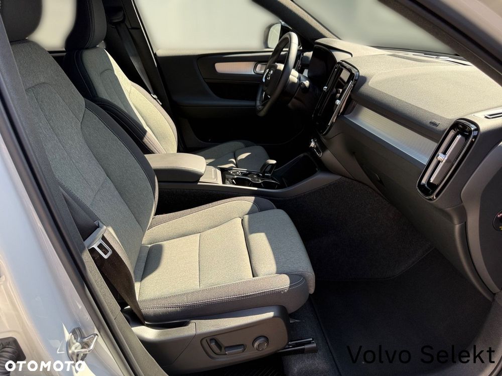 Volvo XC 40 - 23