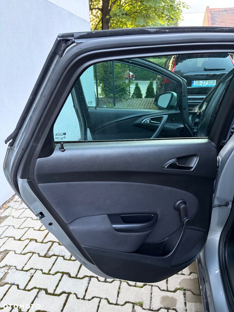 Opel Astra 1.4 T Sport - 24