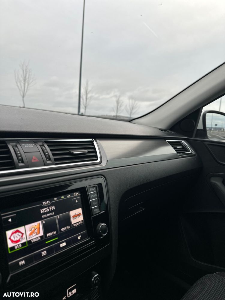 Skoda RAPID 1.2 TSI Style DSG - 14