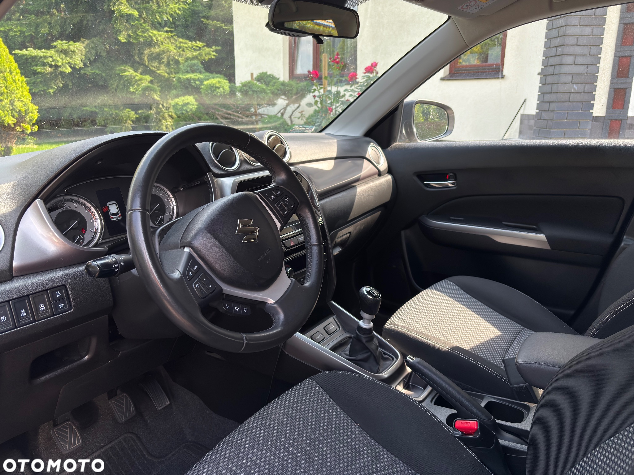 Suzuki Vitara 1.4 Boosterjet Premium 2WD - 21