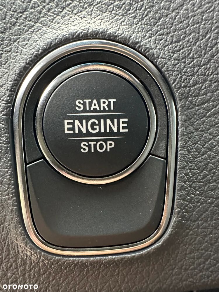 Mercedes-Benz Sprinter - 16