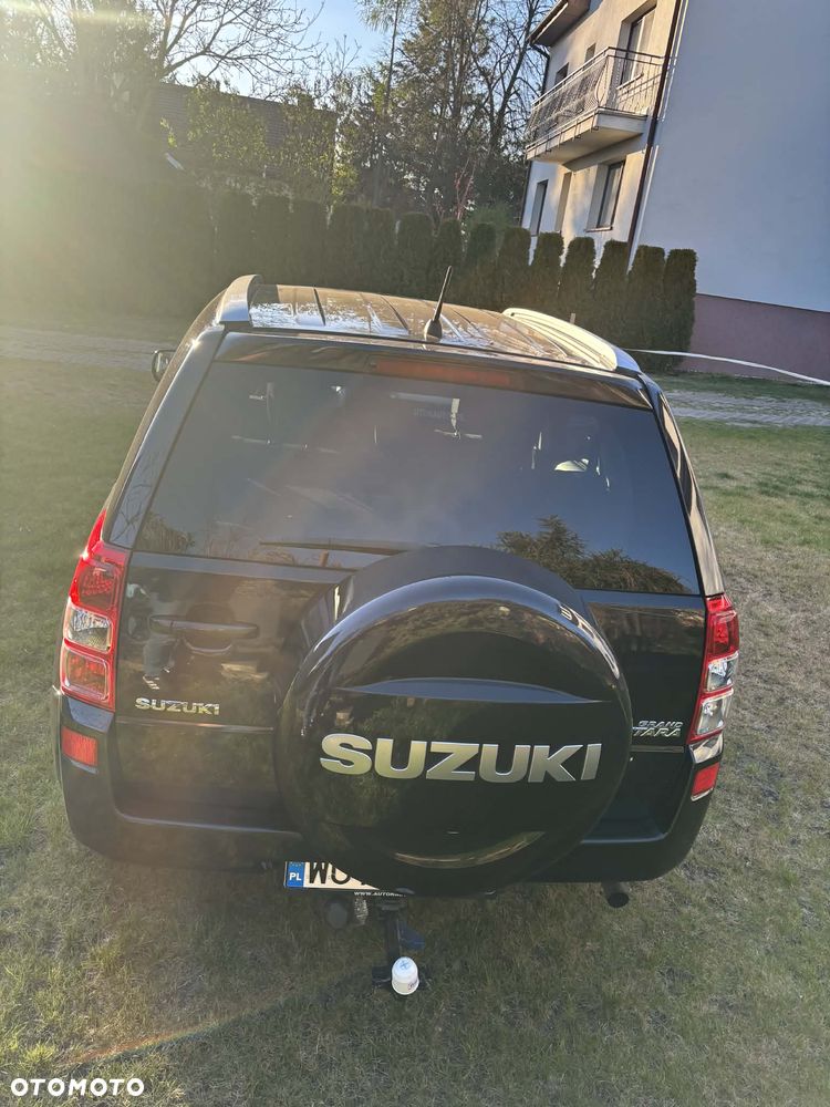 Suzuki Grand Vitara 2.0 Comfort Limited - 29