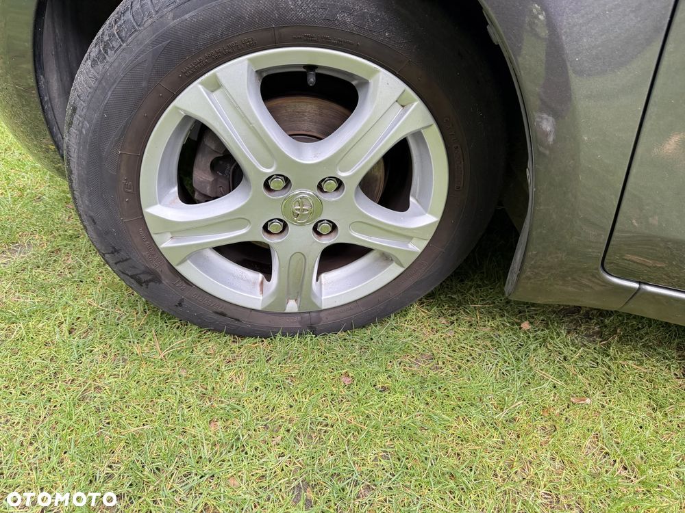Toyota Yaris 1.33 Premium - 35