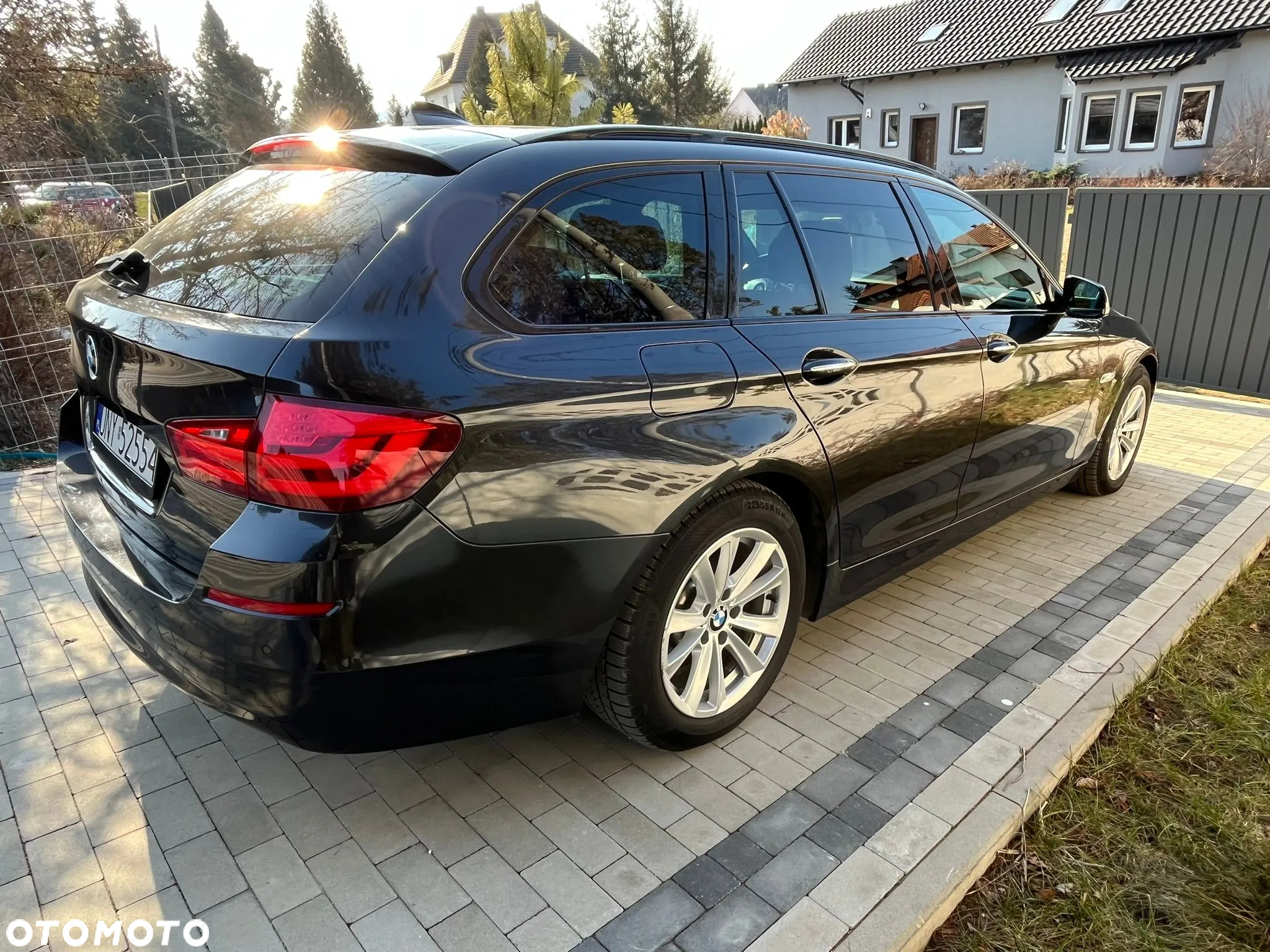 BMW Seria 5 528i xDrive - 9