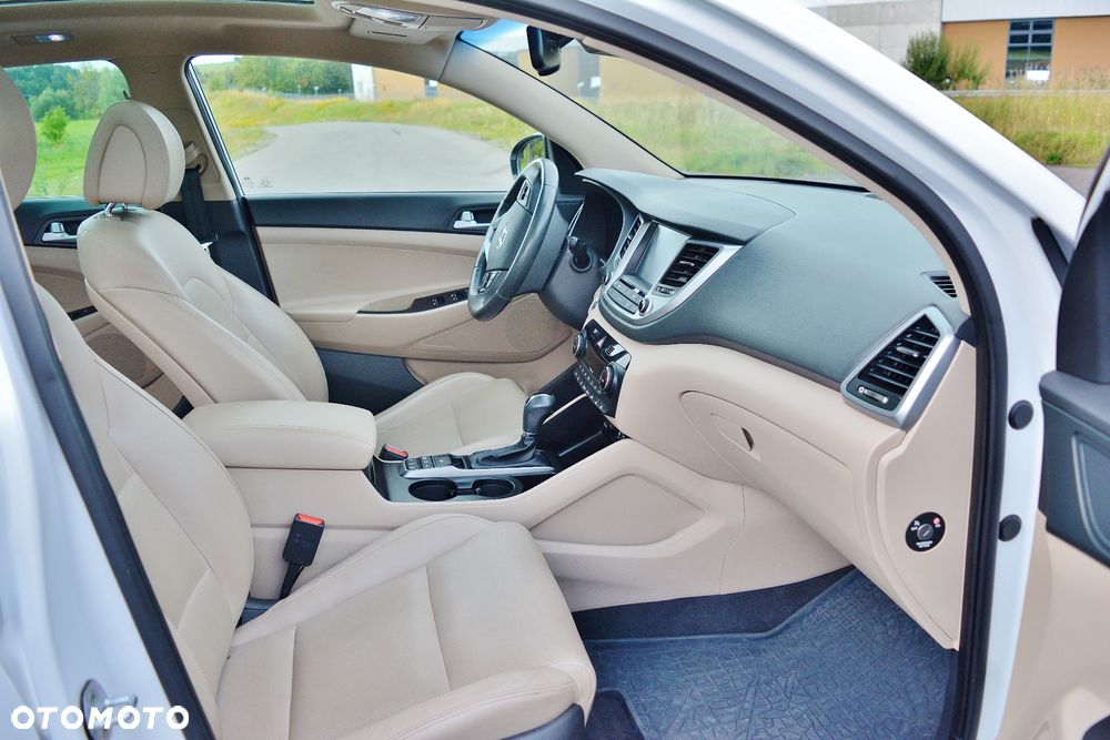 Hyundai Tucson 2.0 CRDI Premium 4WD - 6