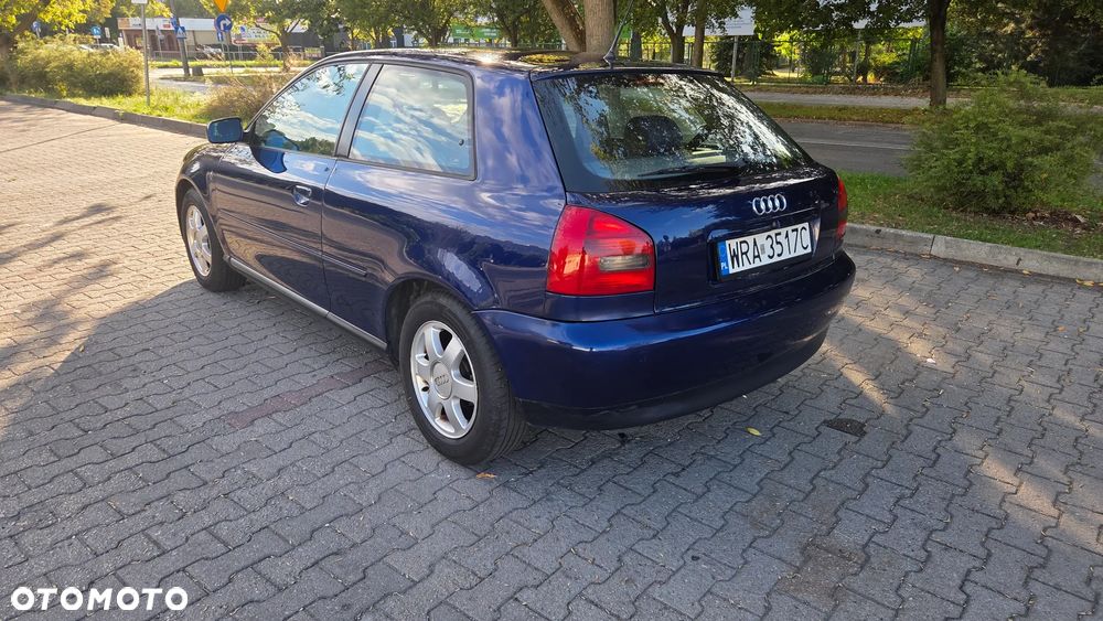 Audi A3 3-drzwiowe 1.6 Ambition - 7