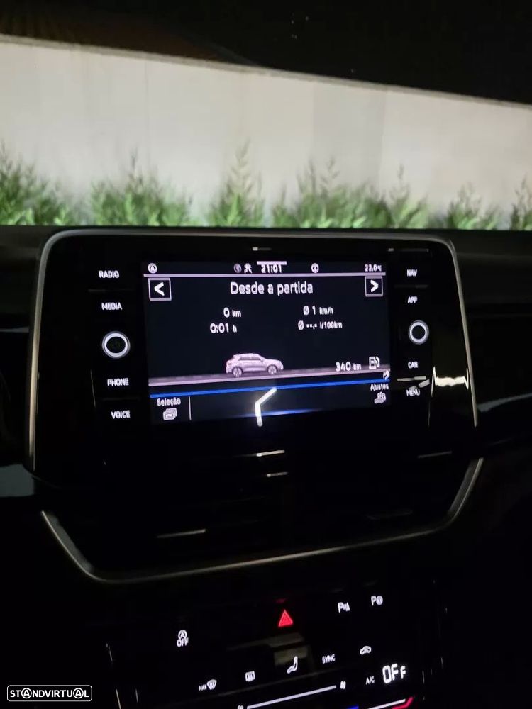 VW T-Roc 2.0 TDI R-Line DSG - 26