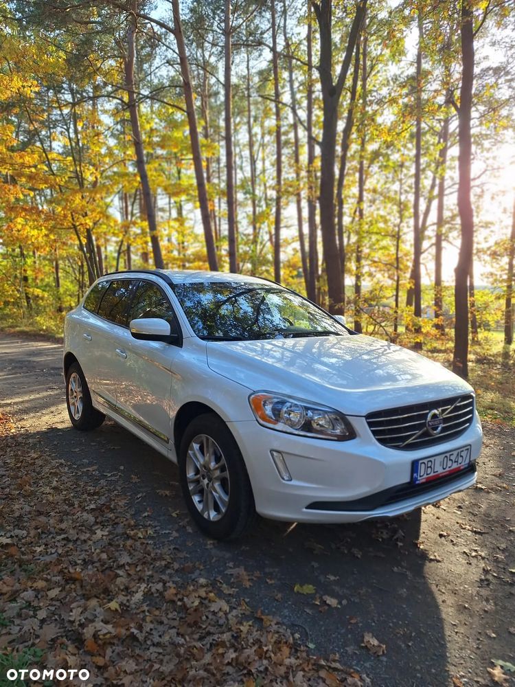 Volvo XC 60 T5 AWD Momentum - 1
