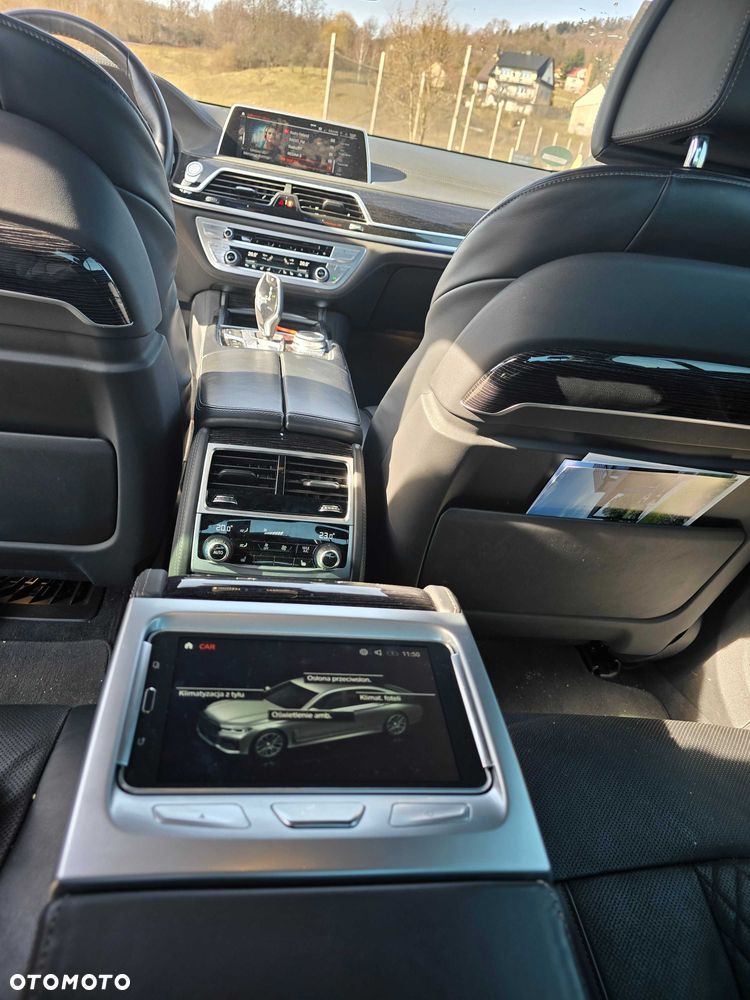 BMW Seria 7 - 8