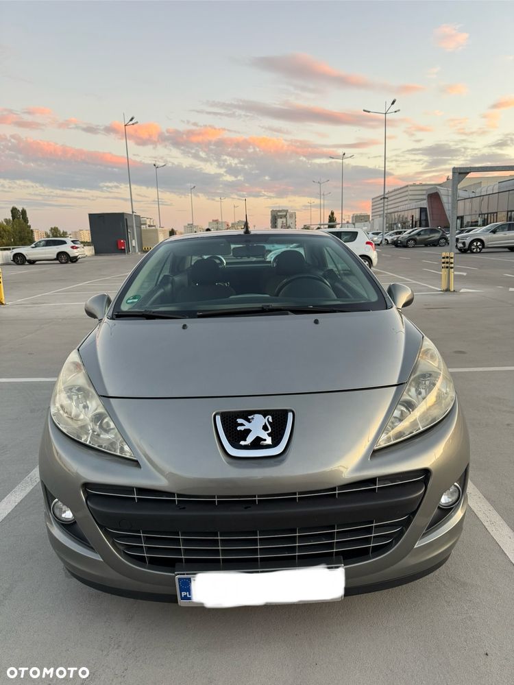 Peugeot 207 CC - 2