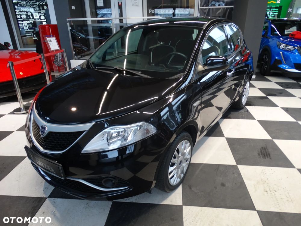 Lancia Ypsilon 1.2 8V Platinum S&S - 8