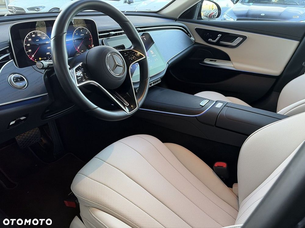 Mercedes-Benz Klasa E 220 d mHEV AMG 9G-Tronic - 10