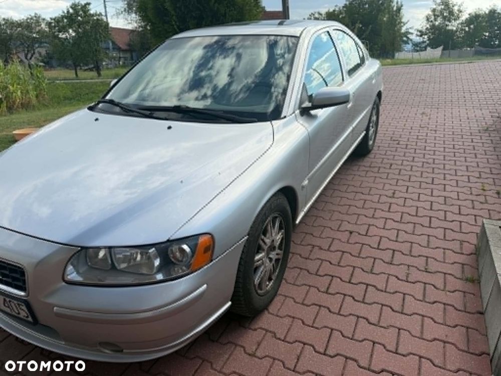 Volvo S60 2.5T Rubin - 2
