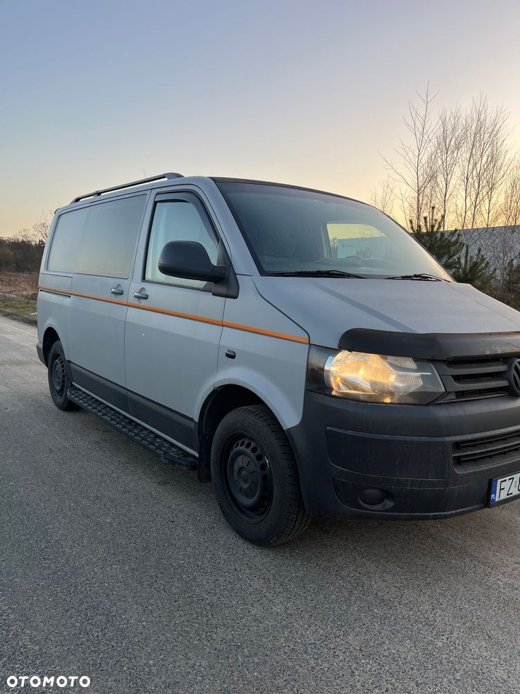 Volkswagen TRANSPORTER T5 - 2