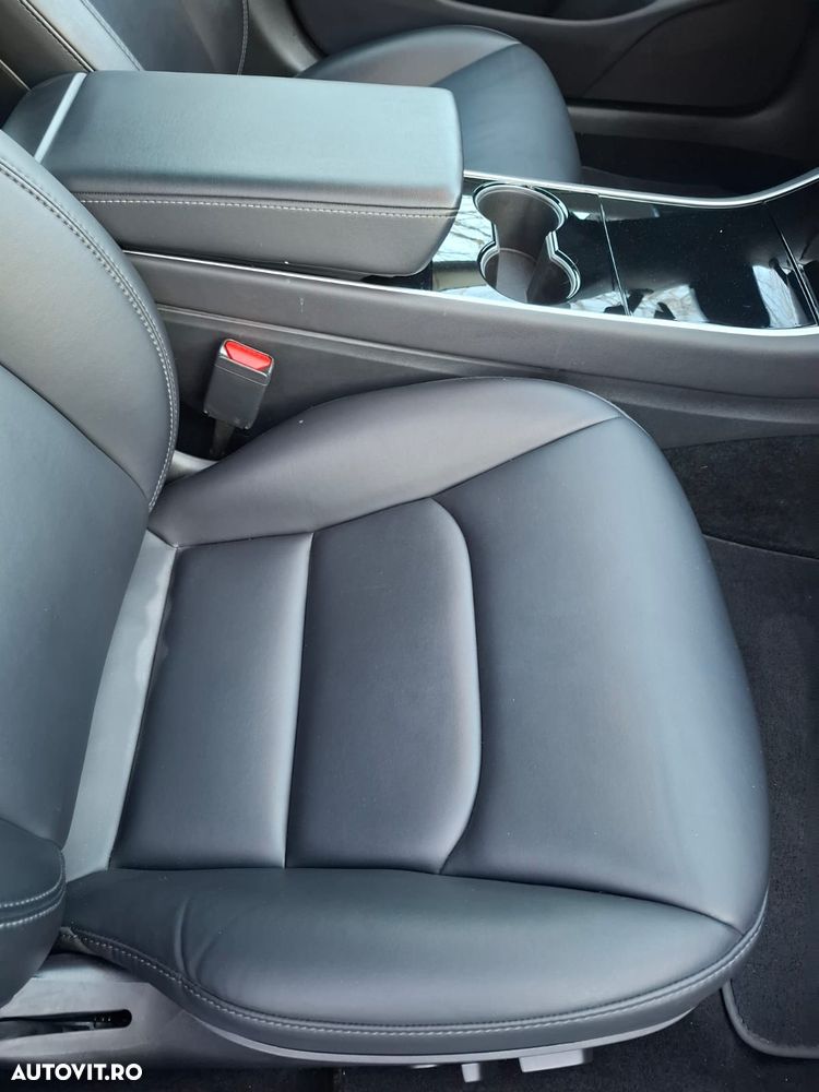 Tesla Model 3 Standard Reichweite Plus Hinterradantrieb - 17