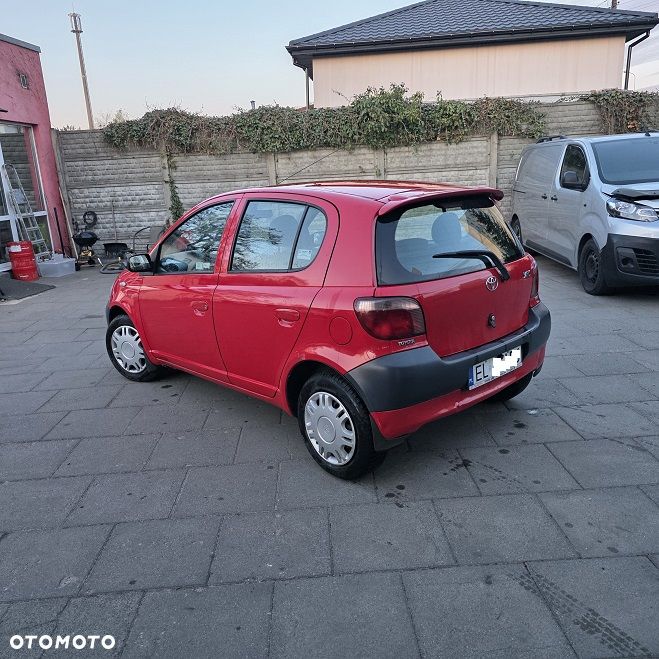 Toyota Yaris 1.0 Terra - 4