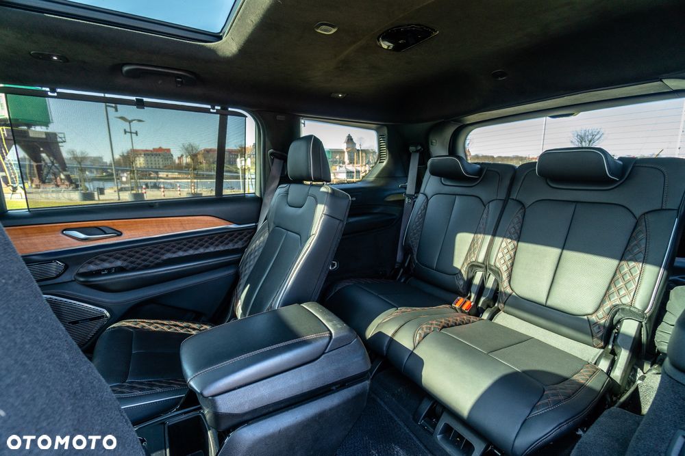 Jeep Grand Cherokee 5.7 V8 HEMI Summit - 22