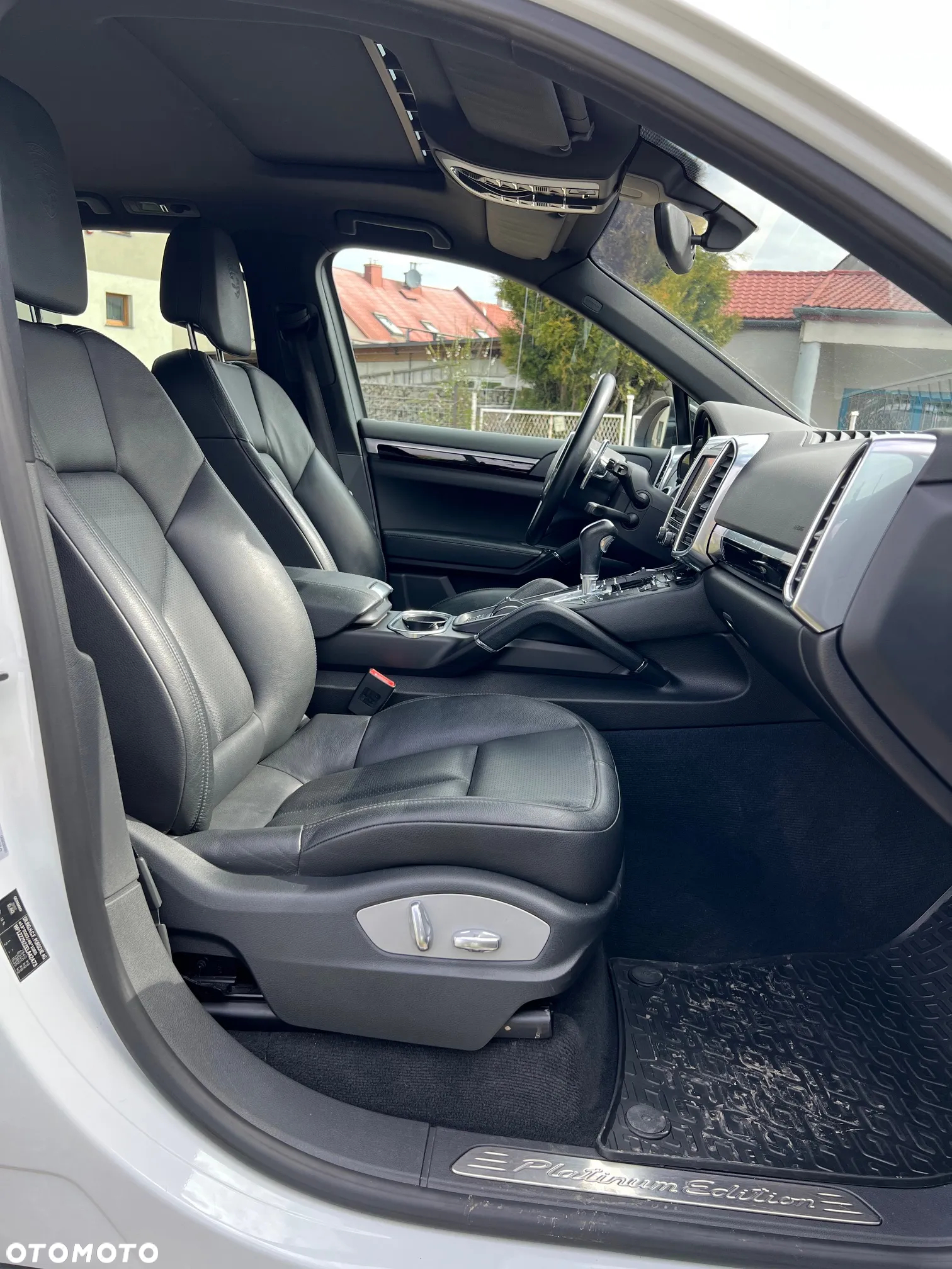 Porsche Cayenne Diesel Platinum Edition - 12
