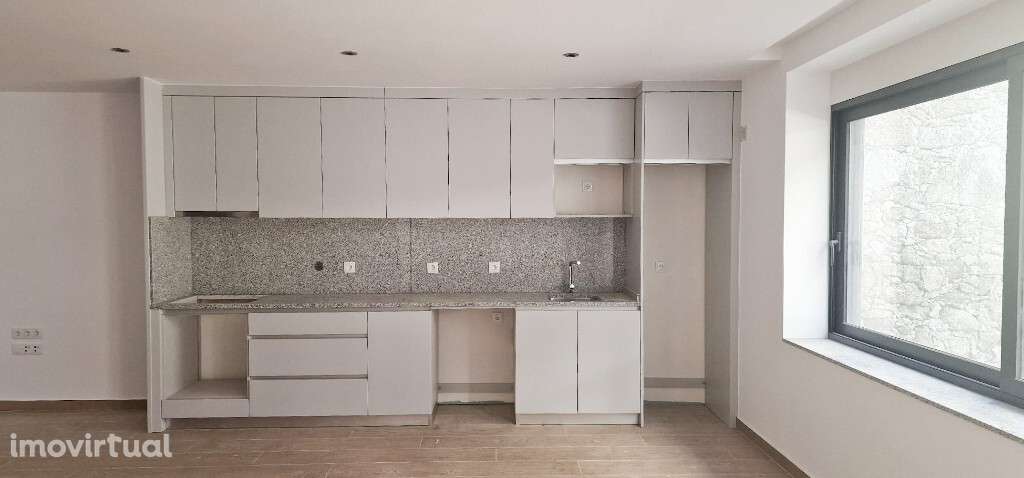 Moradia Geminada V3 - Vieira do Minho - Grande imagem: 3/19