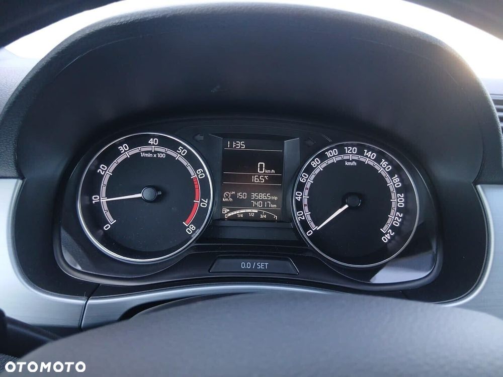 Skoda Fabia 1.0 TSI Ambition - 10