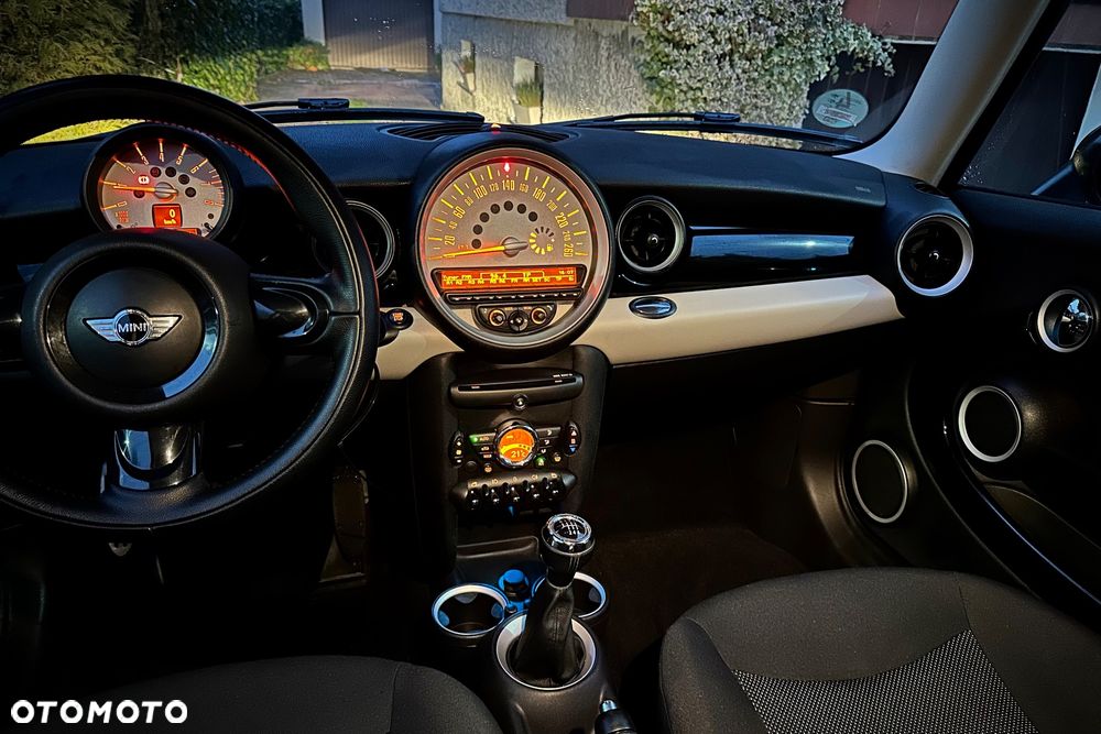 MINI ONE - 11