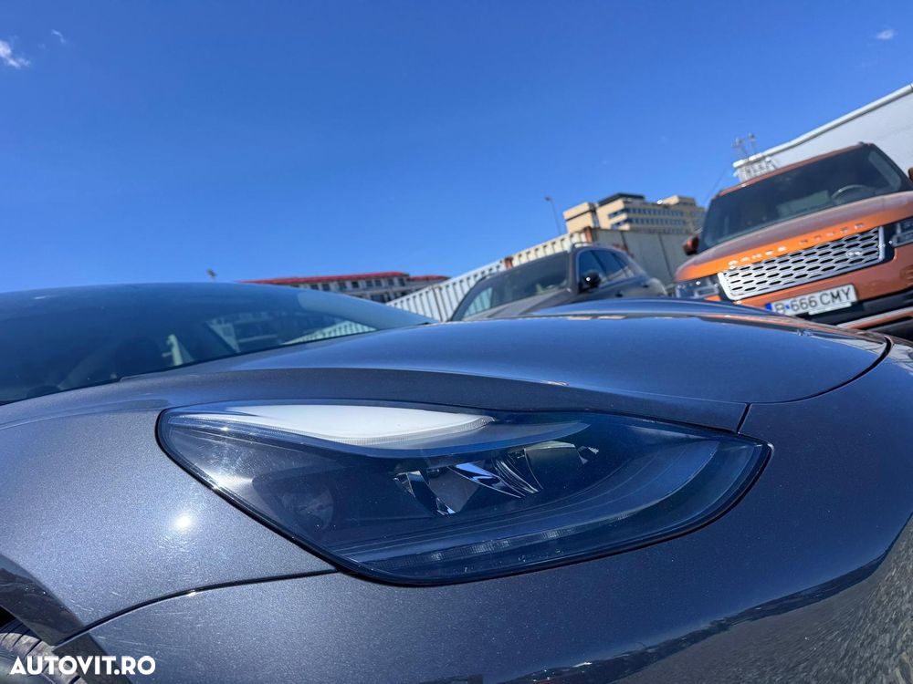Tesla Model 3 Long Range AWD Premium - 9