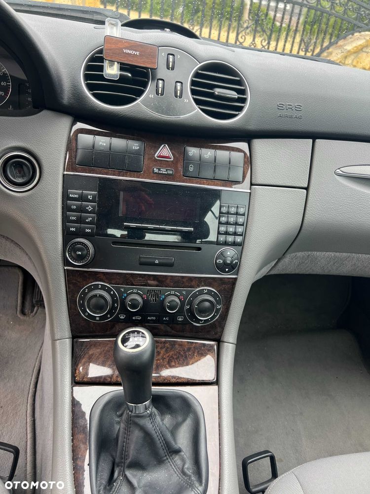 Mercedes-Benz CLK - 6