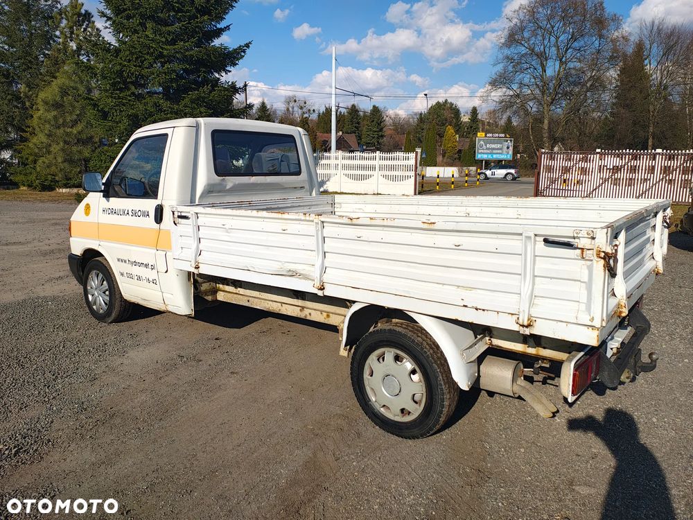 Volkswagen Transporter - 4