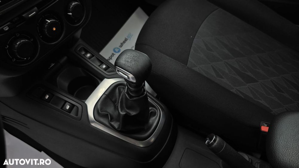 Citroën C-Elysée 1.5 BlueHDi 100 S&S BVM6 Feel - 17