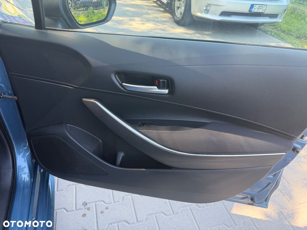 Toyota Corolla 1.8 Hybrid Comfort - 29