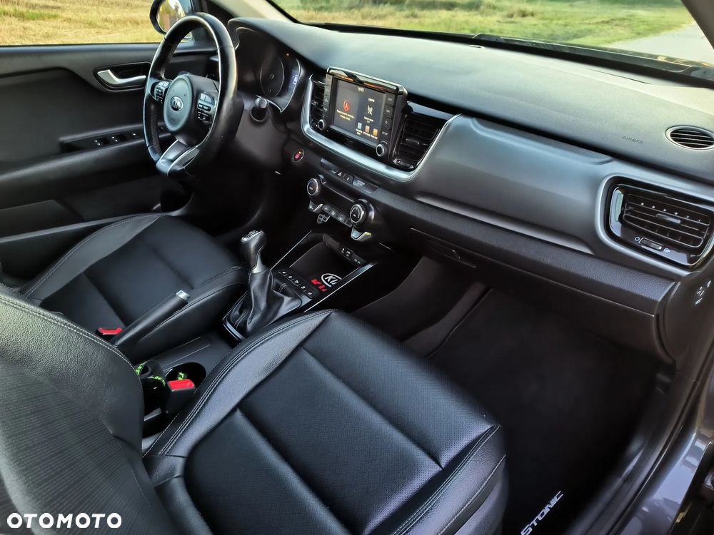 Kia Stonic - 29