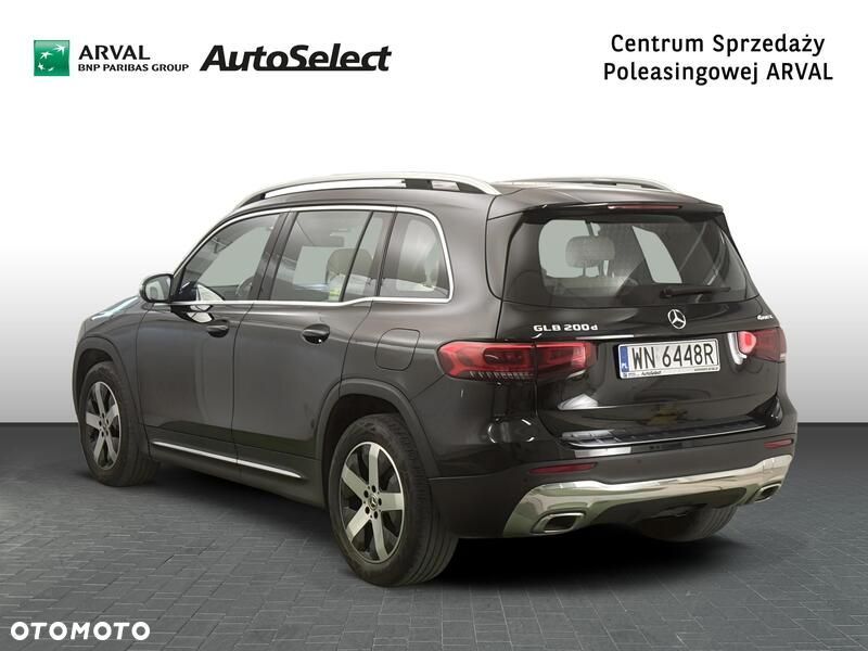 Mercedes-Benz GLB 200 d 4-Matic 8G-DCT - 3