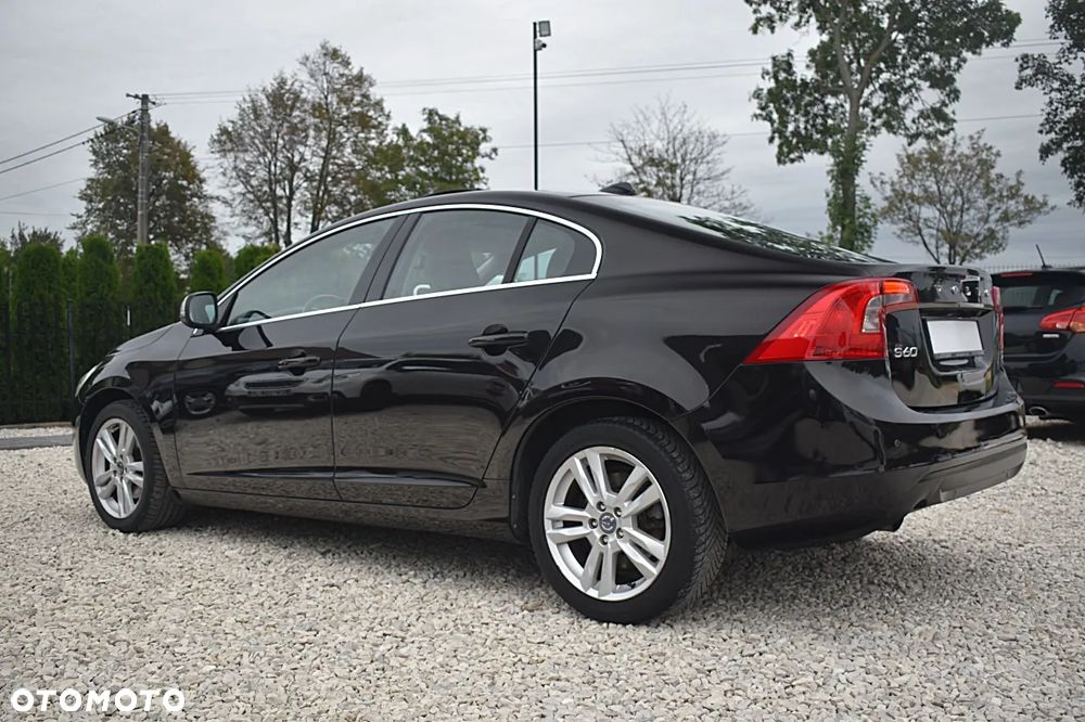 Volvo S60 D3 Summum - 6