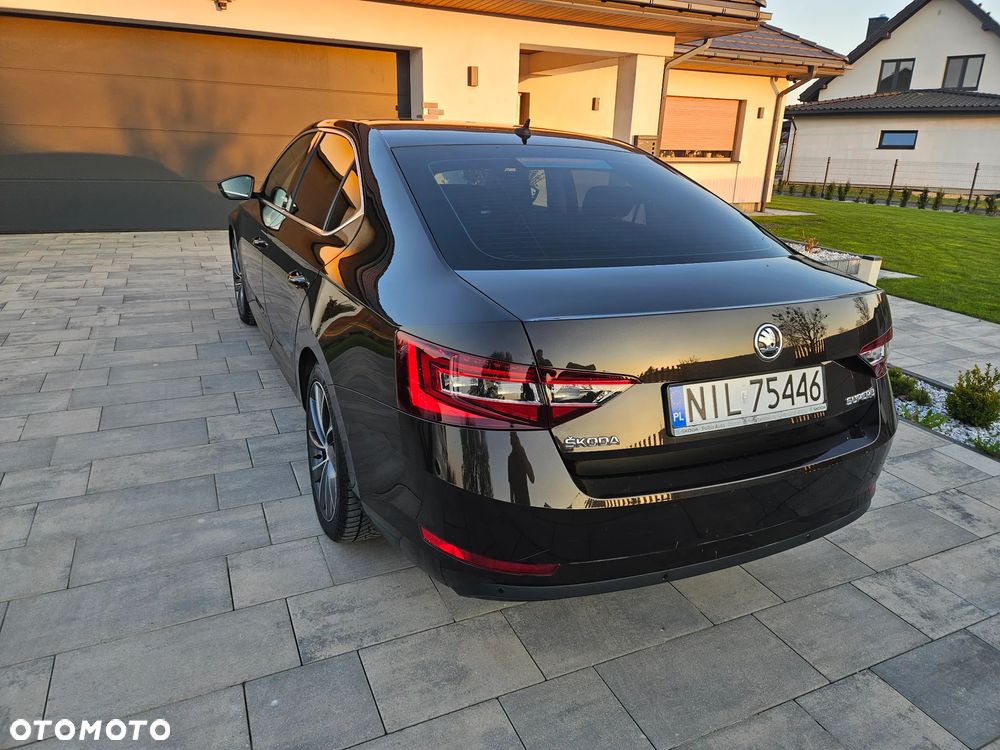 Skoda Superb 1.8 TSI Ambition - 9