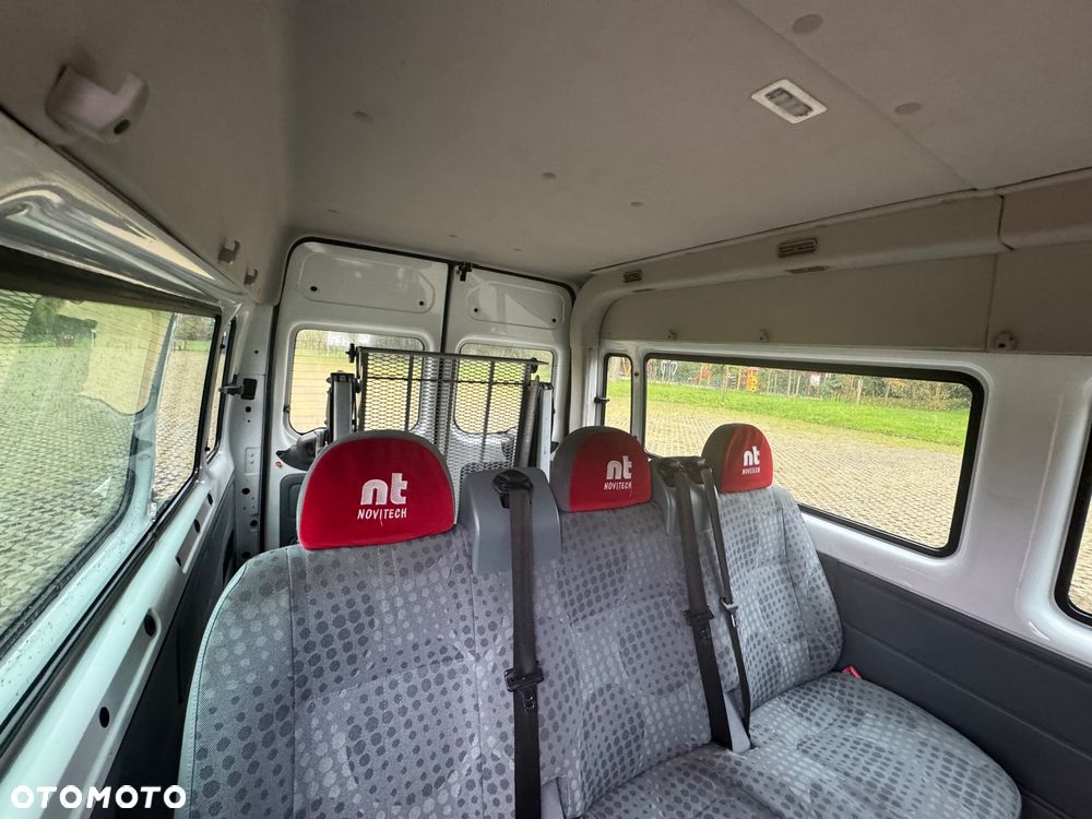 Ford Transit FT 300S Limited - 22