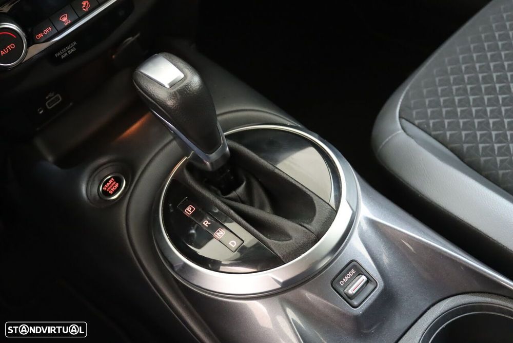 Nissan Juke 1.0 DIG-T N-Connecta DCT - 19