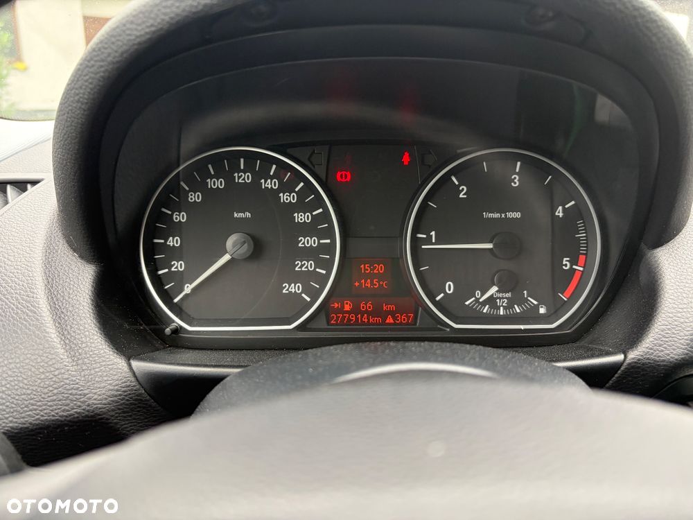 BMW Seria 1 - 21