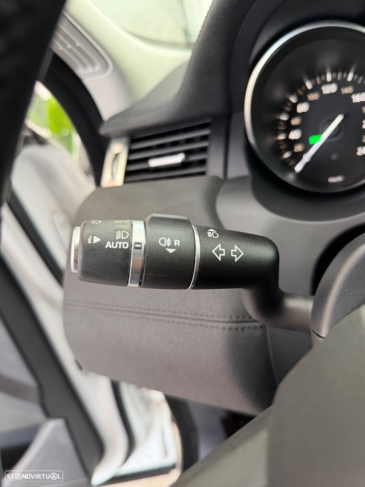 Land Rover Range Rover Evoque 2.0 eD4 SE Dynamic - 23