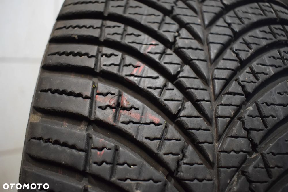 R17C 225/55 Goodyear Vector 4Seasons Cargo MO-V - 10