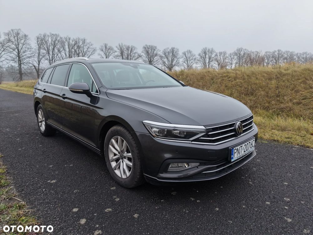 Volkswagen Passat Variant 2.0 TDI SCR DSG Business - 13