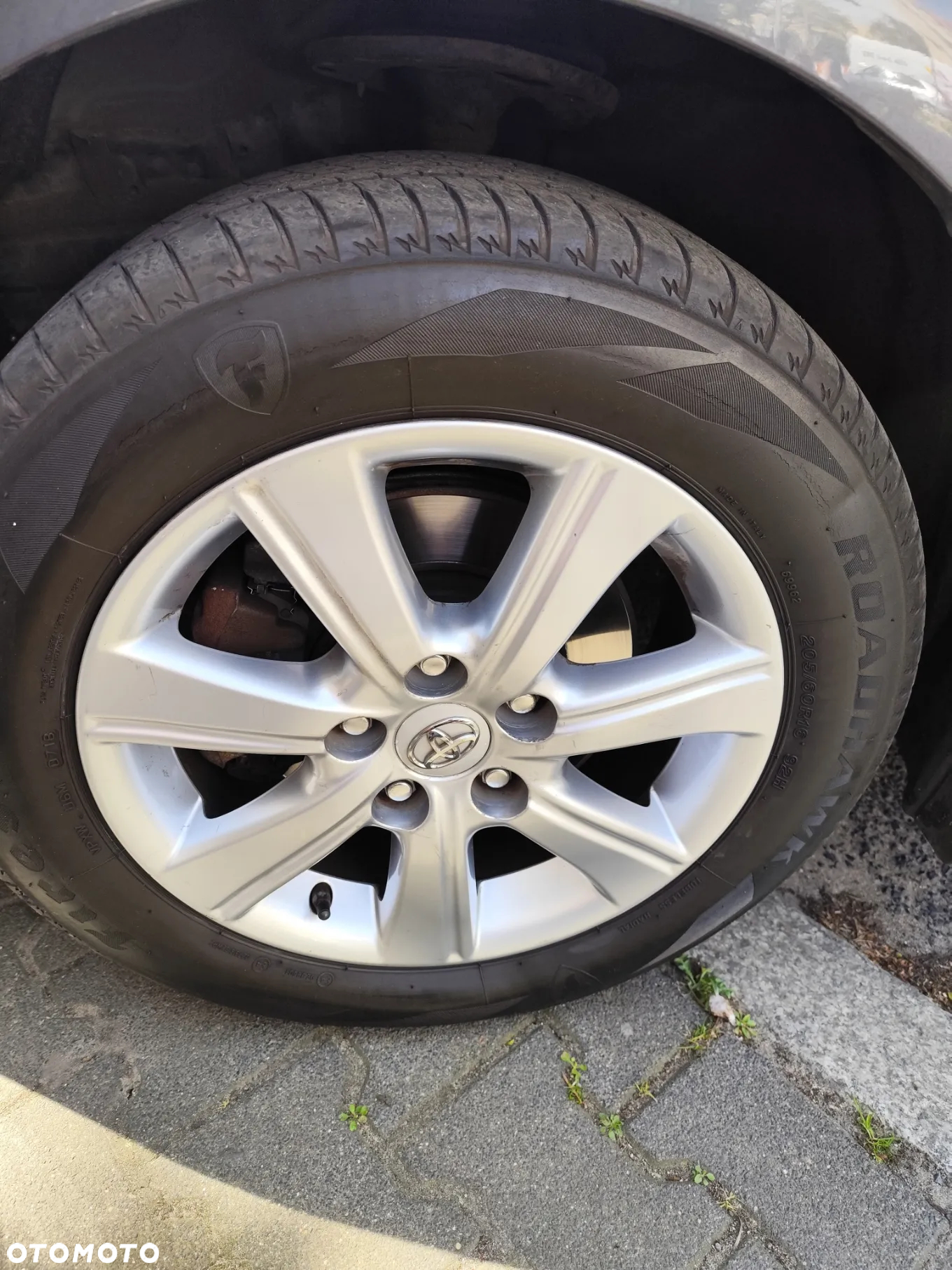 Toyota Avensis 2.0 Premium - 13