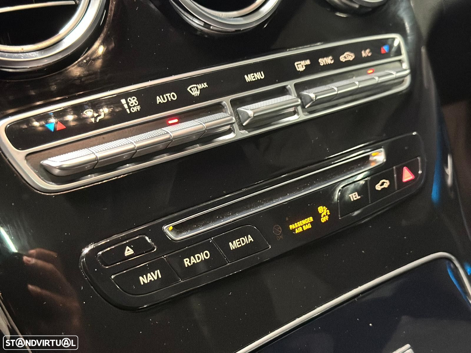 Mercedes-Benz C 63 AMG Standard - 28