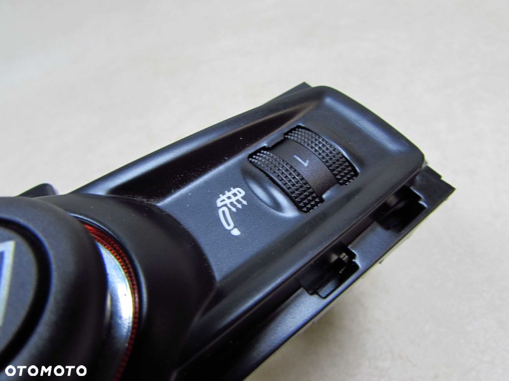 AUDI A4 B7 A6 C6 04-09 PANEL STEROWANIA PRZELACZNIK PODGRZEWANIA FOTELI TYL 4E0963563 8E0963563 - 4