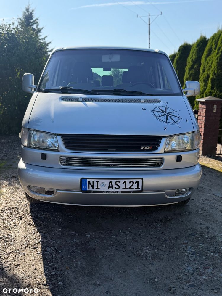 Volkswagen Multivan - 20