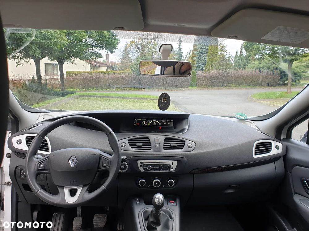 Renault Scenic 1.6 16V Start - 9